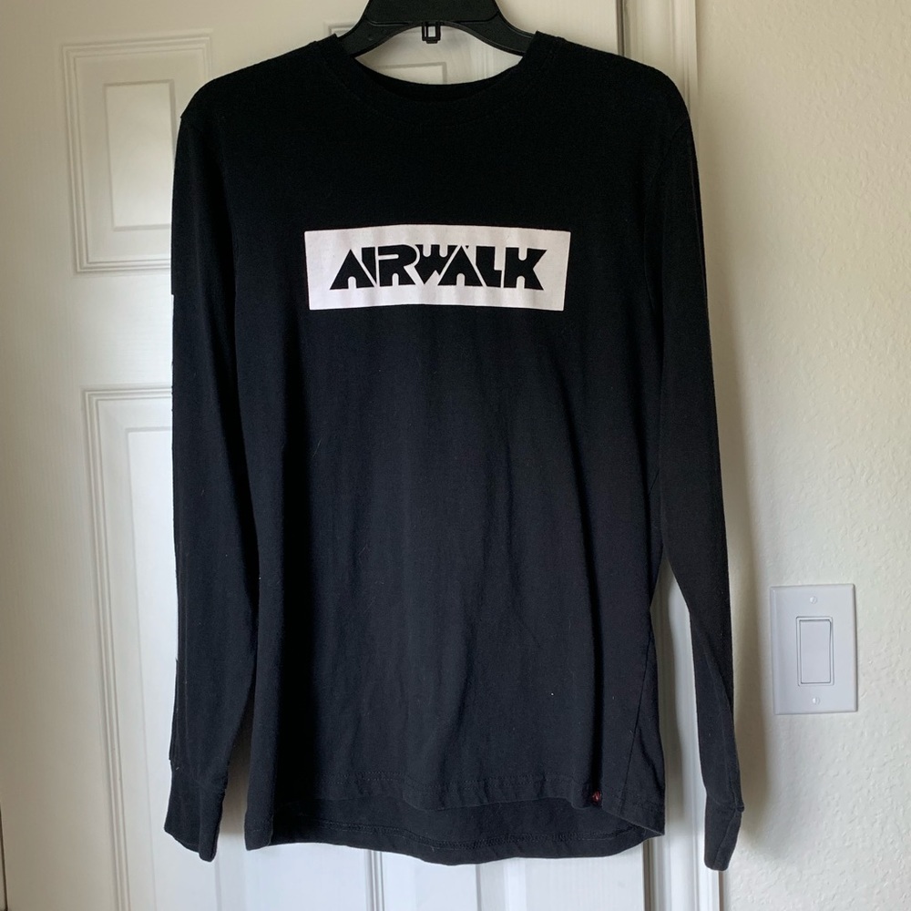 Airwalk long sleeve shirt